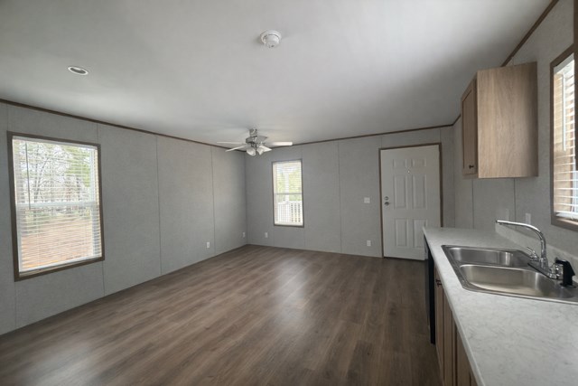 910 Pleasure Bend Property Photo 5