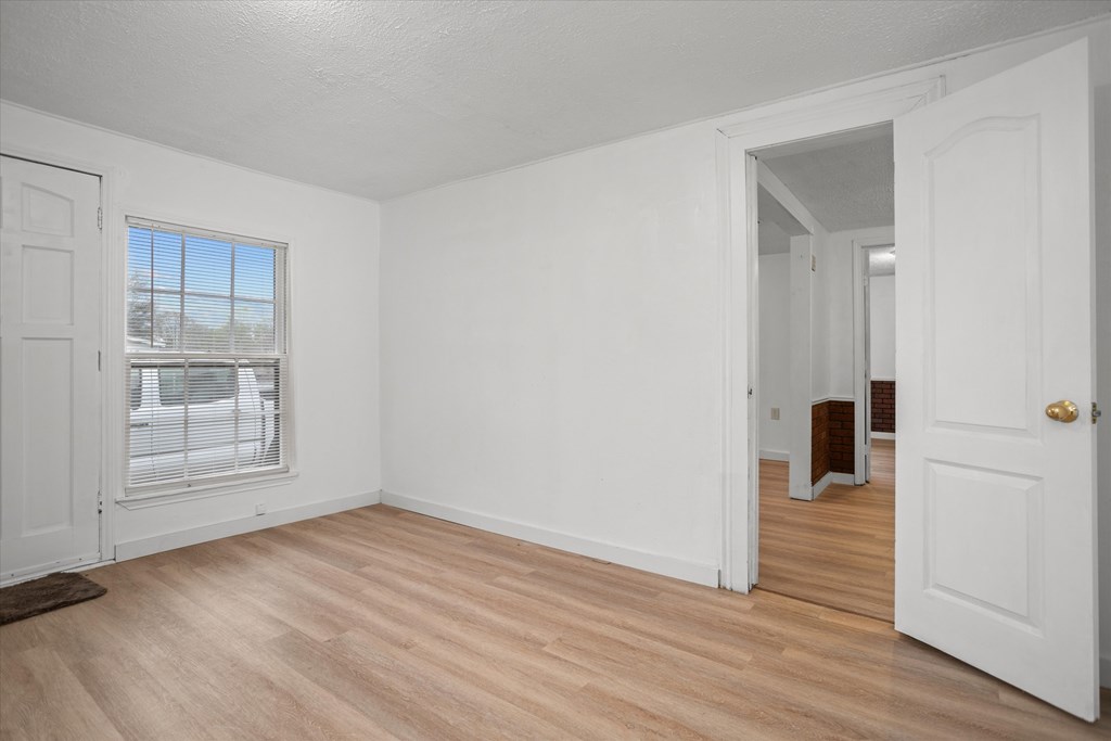 801 Shermell Property Photo 13