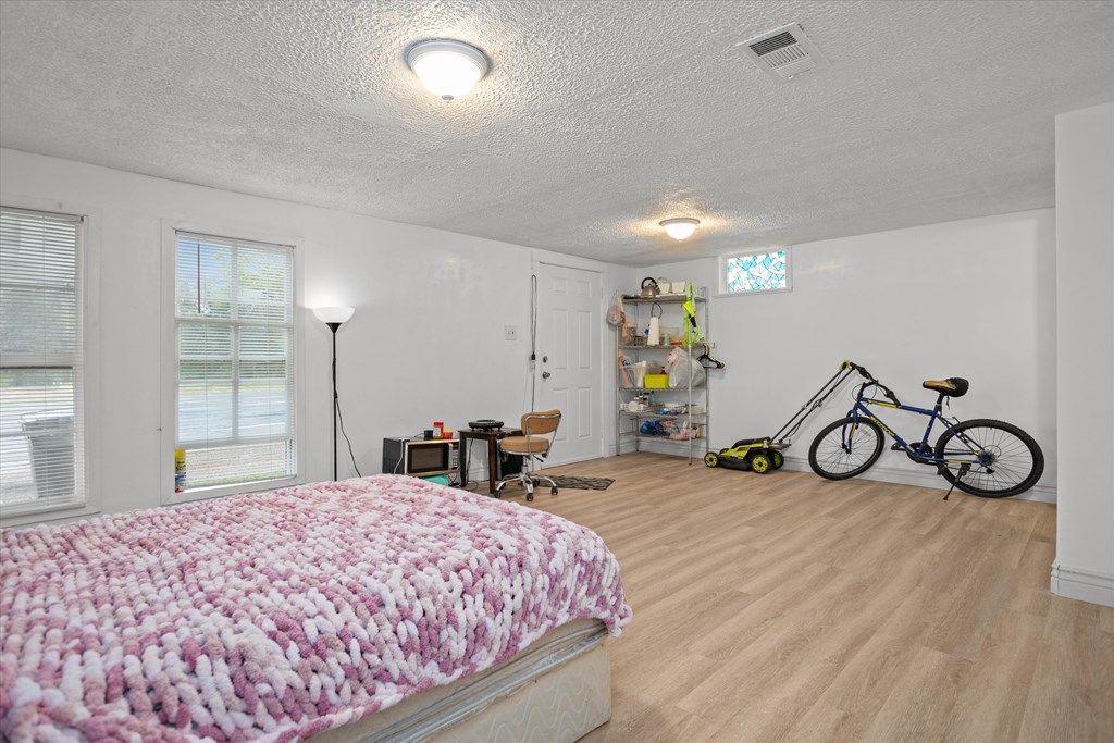 801 Shermell Property Photo 12