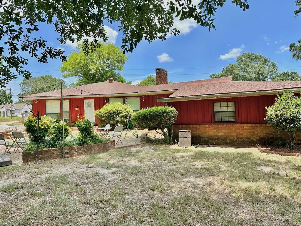 306 Tenaha Street Property Photo 1