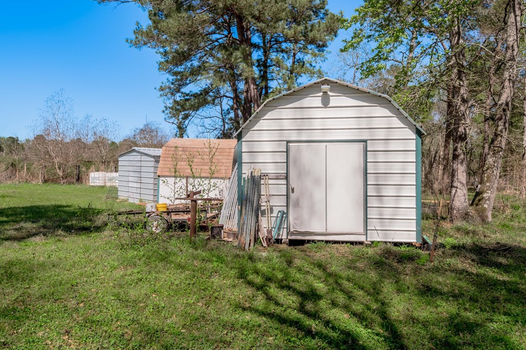 1533 Kickapoo Road Property Photo 32
