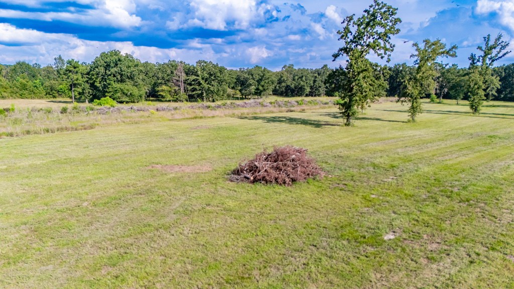 2851 Private Rd Property Photo 3