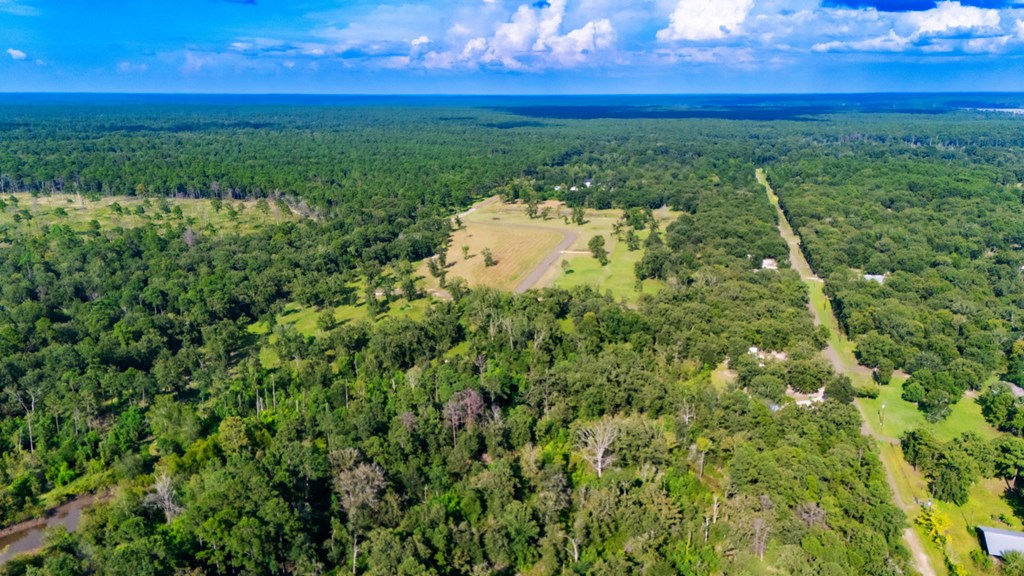 2851 Private Road Property Photo 6
