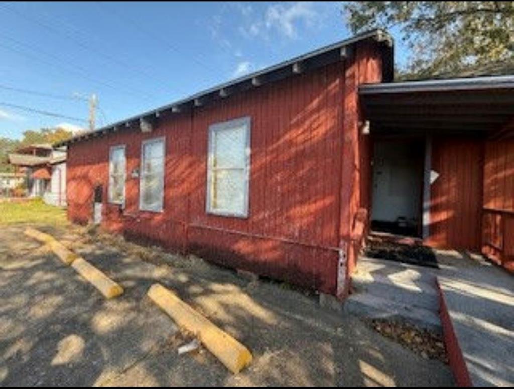 1020 3rd Avenue Property Photo 1