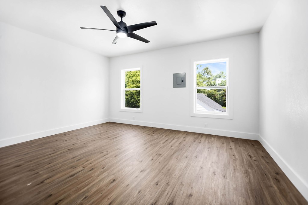 508 Jefferson Property Photo 28