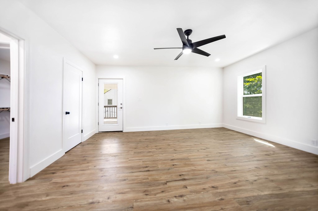508 Jefferson Property Photo 31