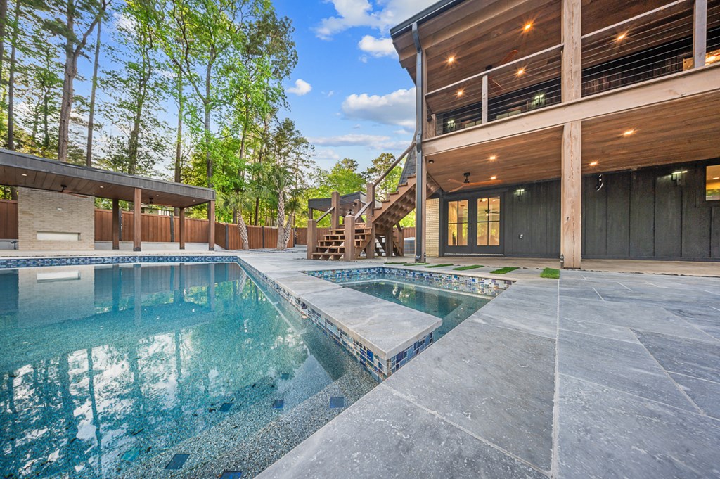 1111 Quail Ridge Drive Property Photo 4