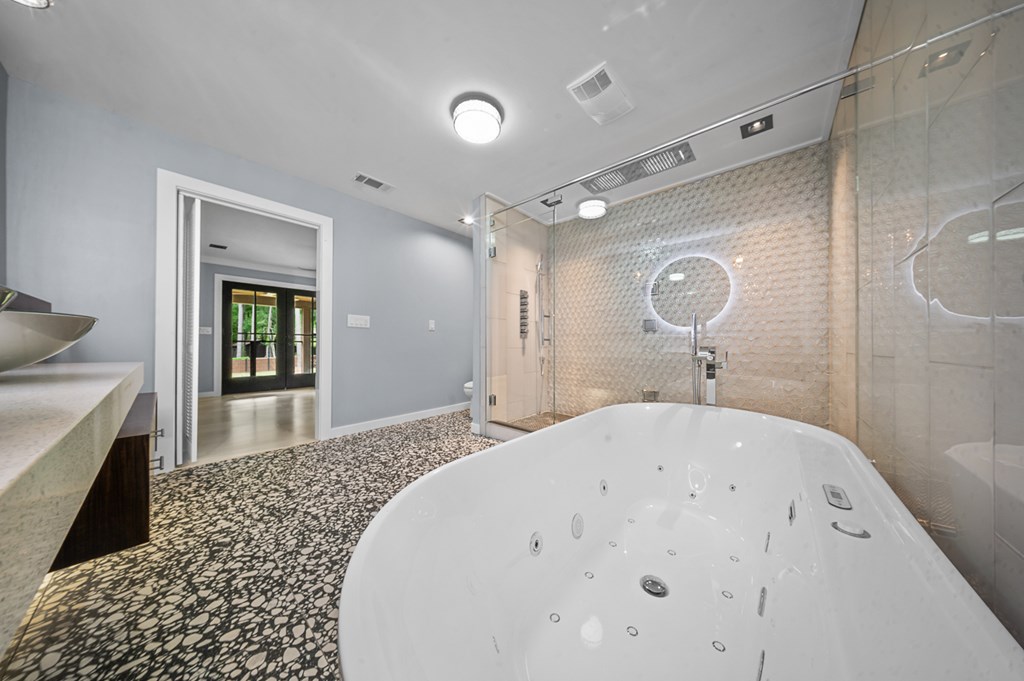 1111 Quail Ridge Drive Property Photo 29