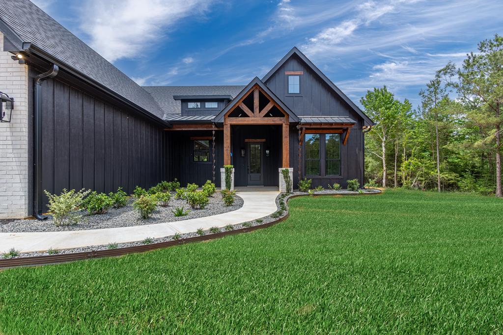 943 Cr 751 Property Photo 1
