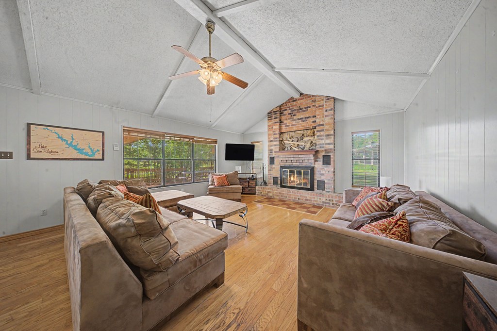 195 Cr 4804 E Property Photo 6