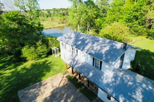 7930 Us Hwy 59 N Property Photo 2