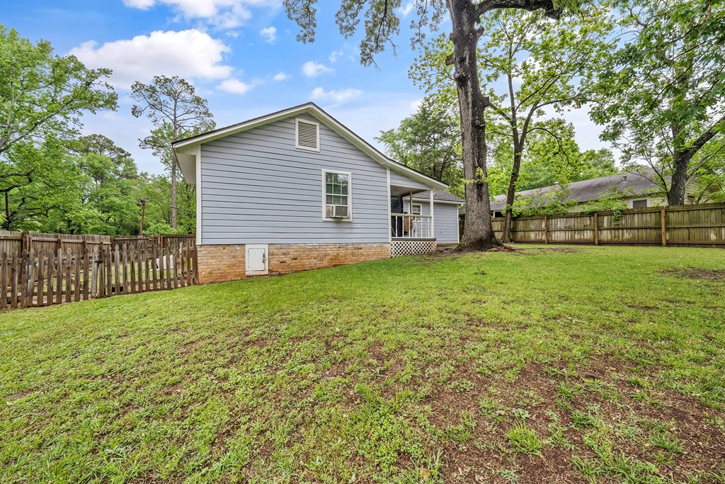 239 Ricketts Property Photo 7
