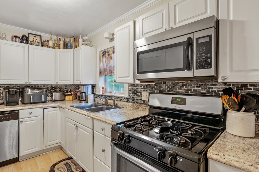 239 Ricketts Property Photo 23