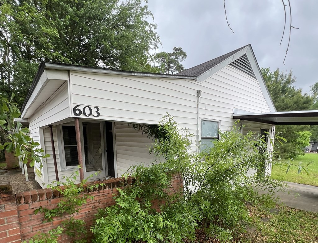 611 Park Lane Property Photo 34