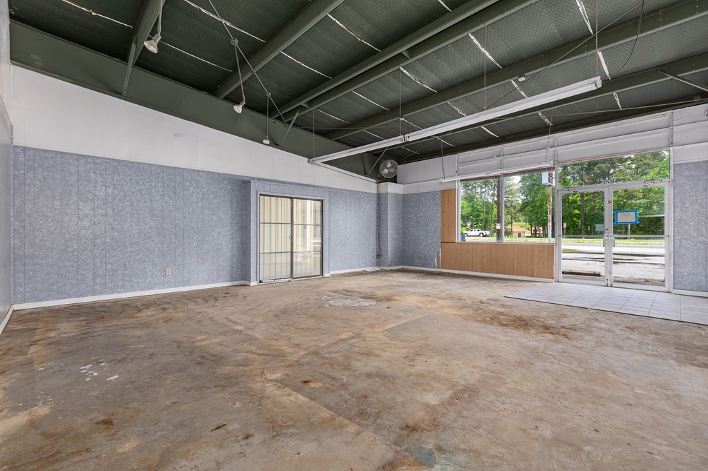 1002 John Redditt Drive Property Photo 18