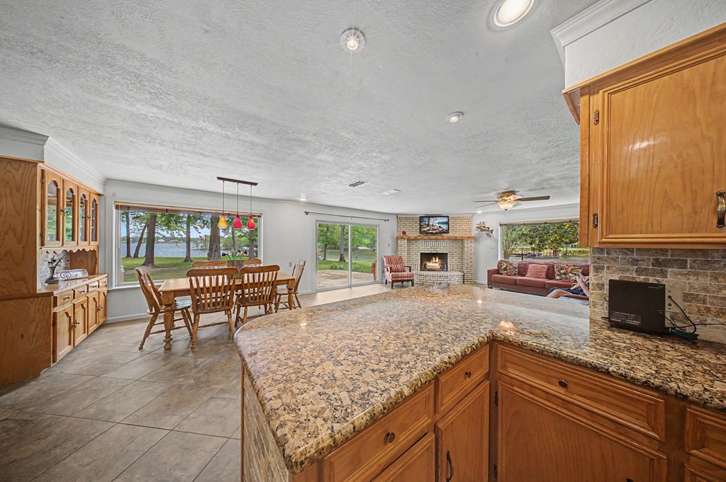212 Oakleaf Circle Property Photo 10