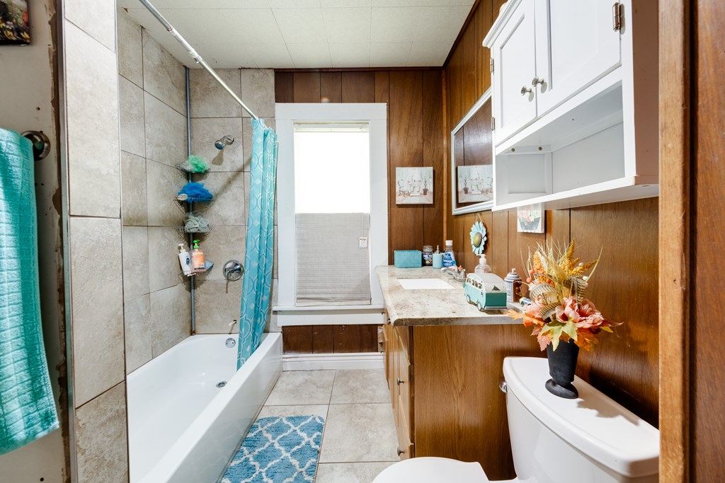 1087 Fm 23w Property Photo 24