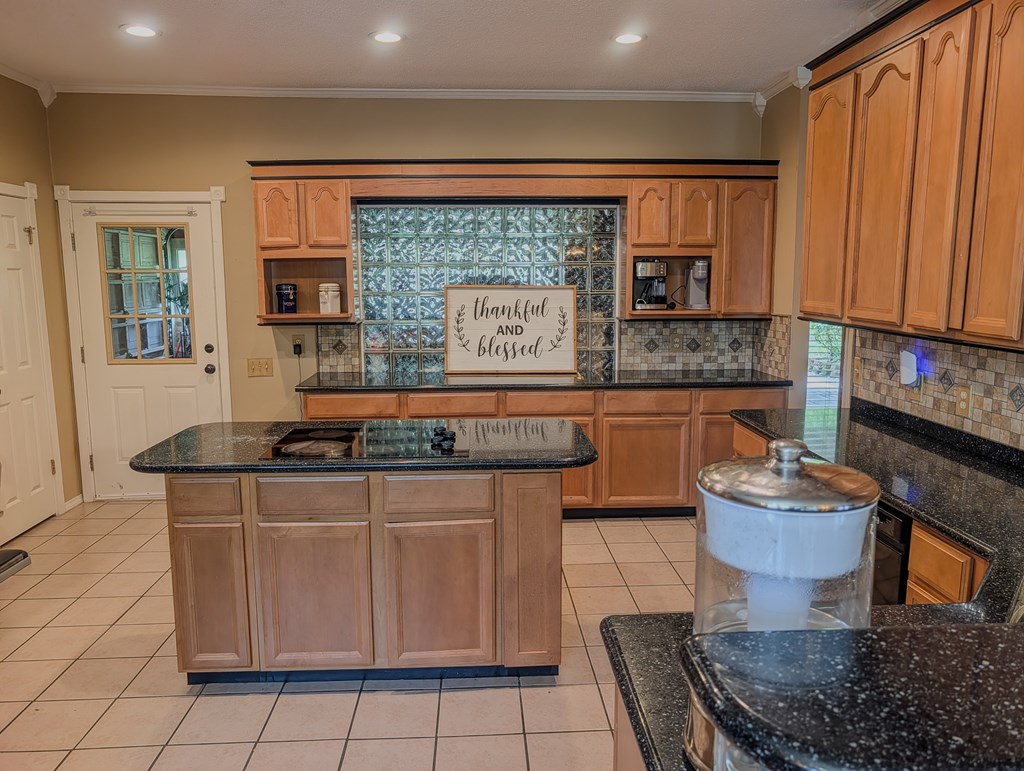 3501 Colonial Drive Property Photo 4