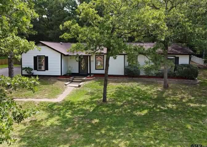 309 Lakeview Property Photo 1