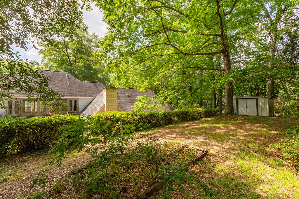 555 Willow Property Photo 46