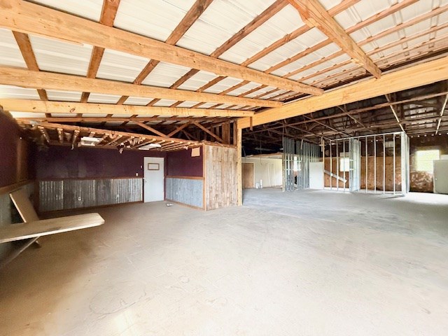 5255 Sh 21 E Property Photo 6