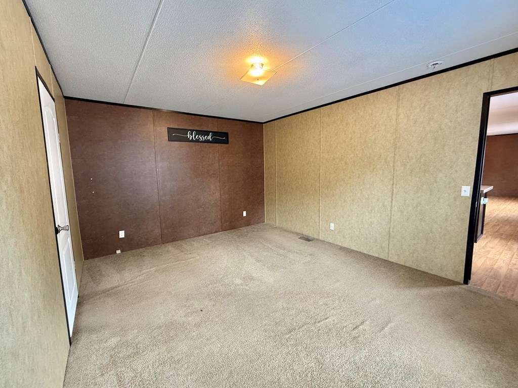 715 Beckcom Road Property Photo 6