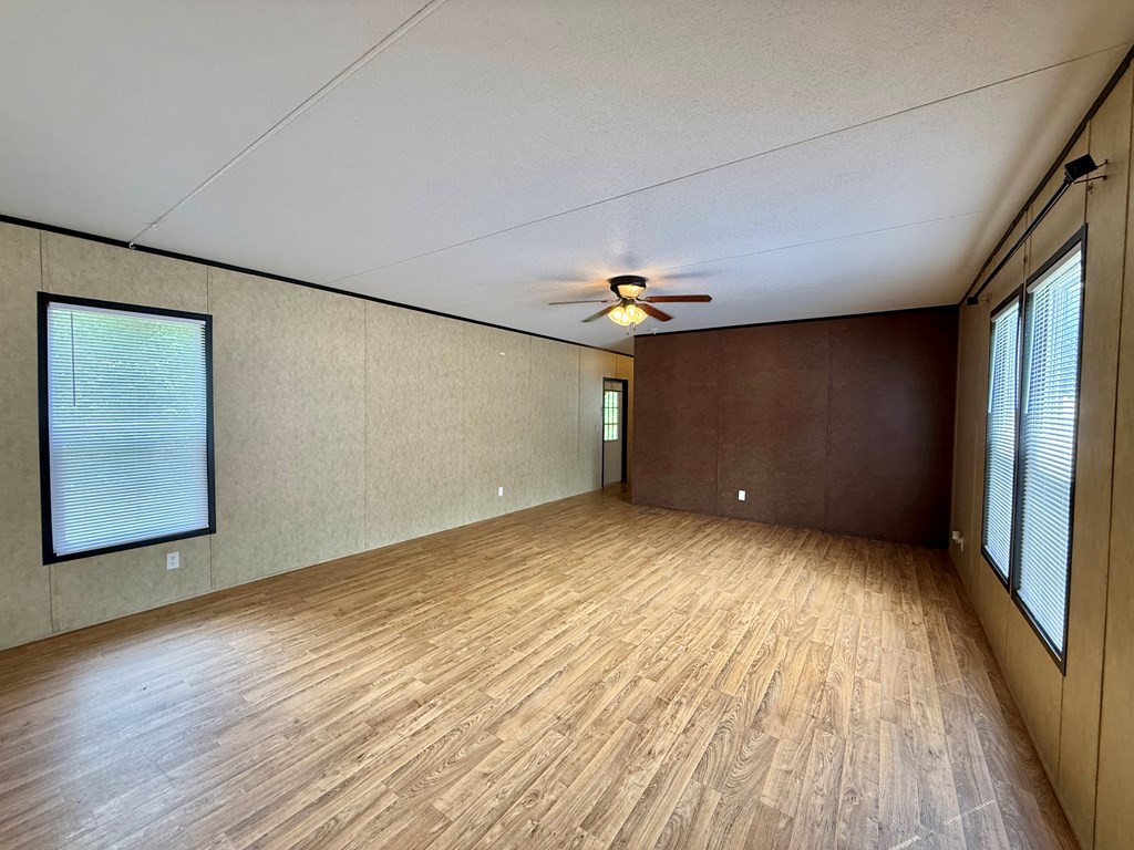 715 Beckcom Road Property Photo 12