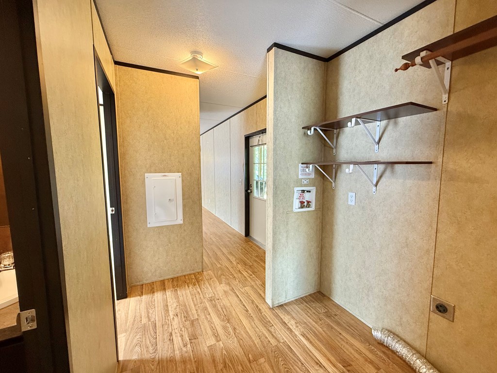 715 Beckcom Road Property Photo 14