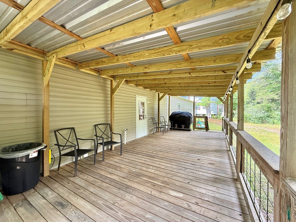 715 Beckcom Road Property Photo 22