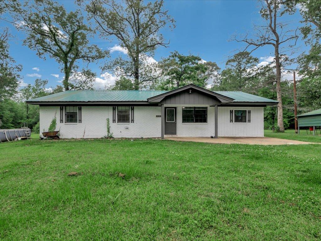 679 Hulsman Road Property Photo 1