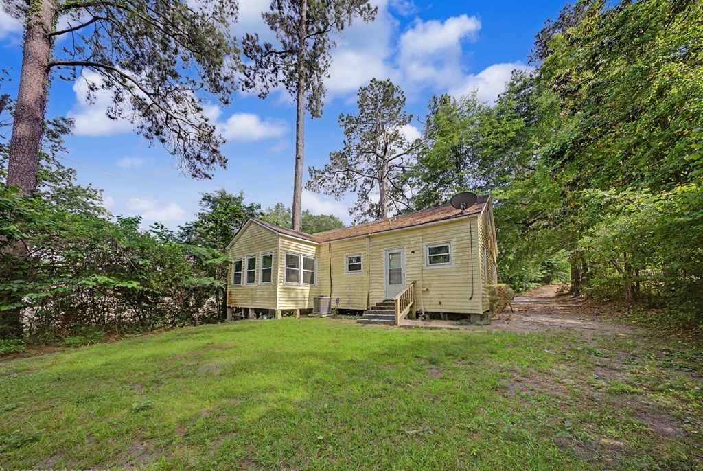 202 Cavin Street Property Photo 4