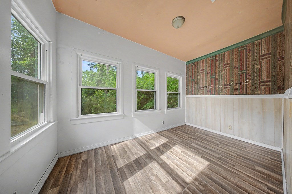 202 Cavin Street Property Photo 12