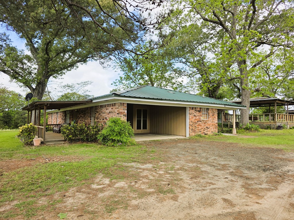8081 Fm 256 Property Photo 6