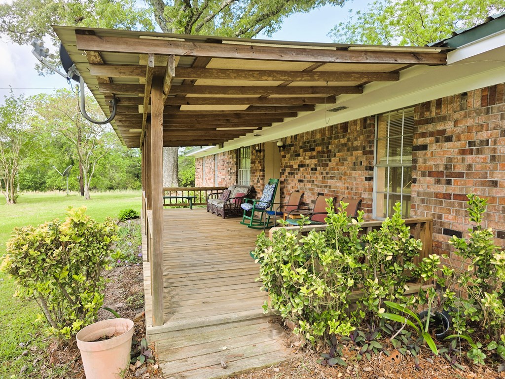 8081 Fm 256 Property Photo 8
