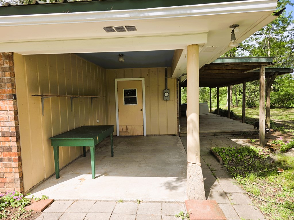 8081 Fm 256 Property Photo 31