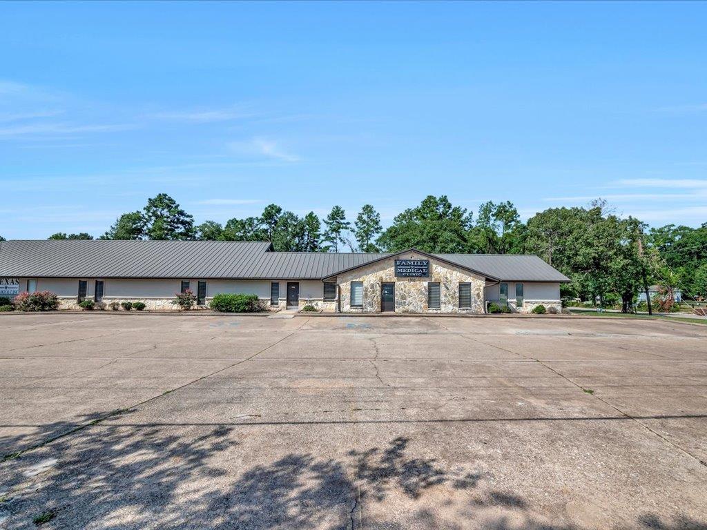 1702 Denman Avenue Property Photo 1