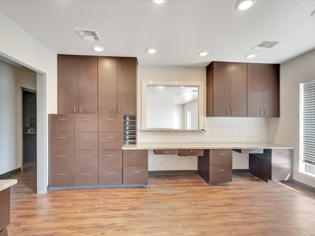 1702 Denman Avenue Property Photo 12
