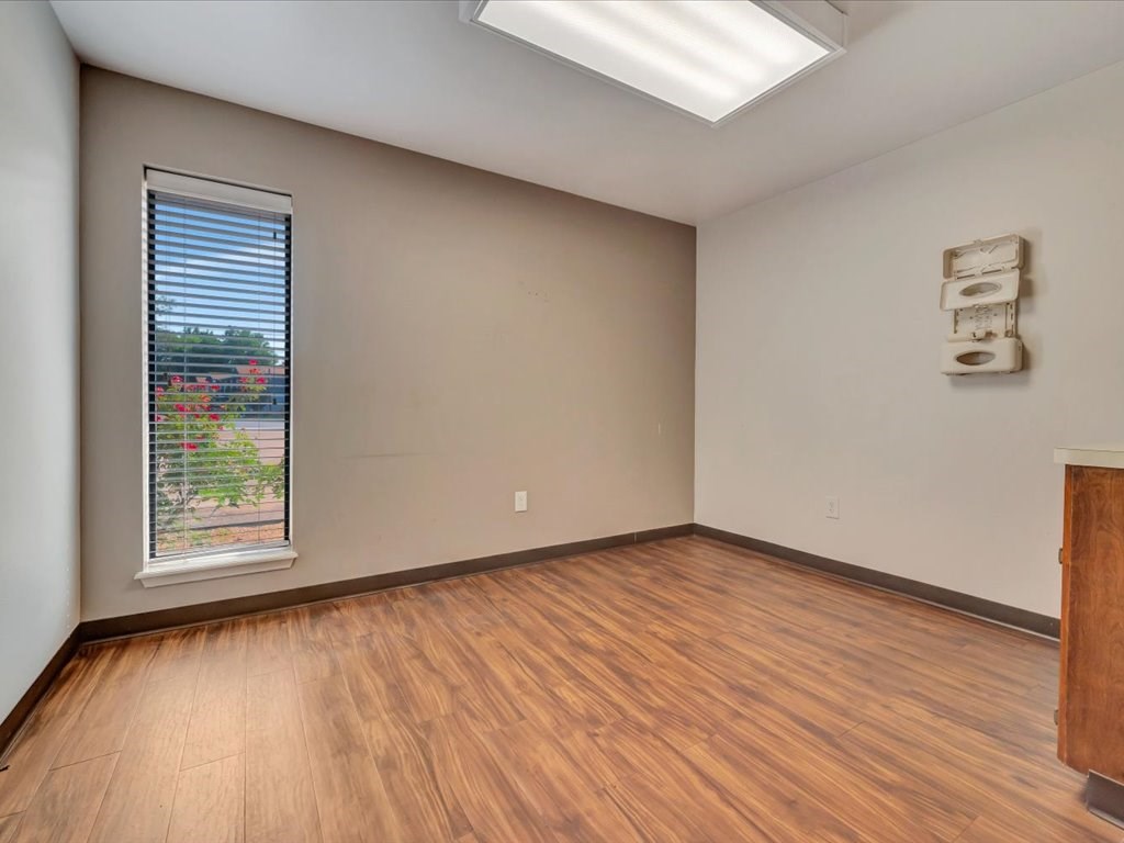 1702 Denman Avenue Property Photo 14