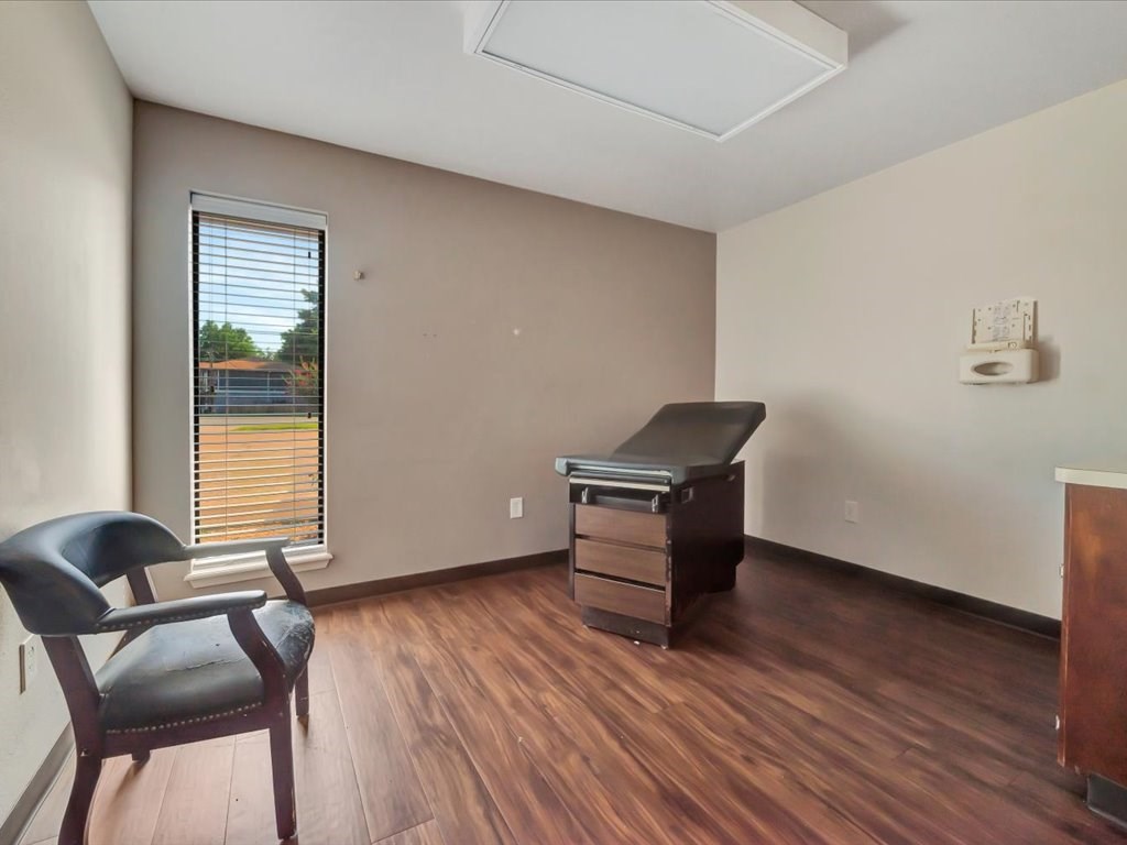 1702 Denman Avenue Property Photo 21