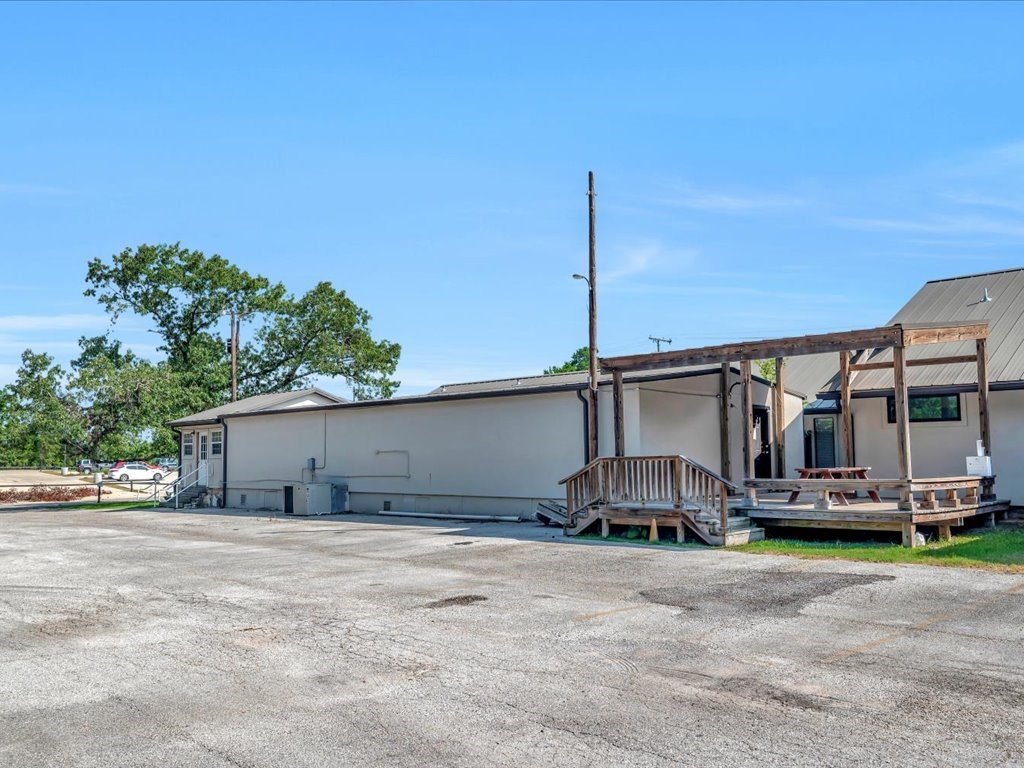 1702 Denman Avenue Property Photo 36