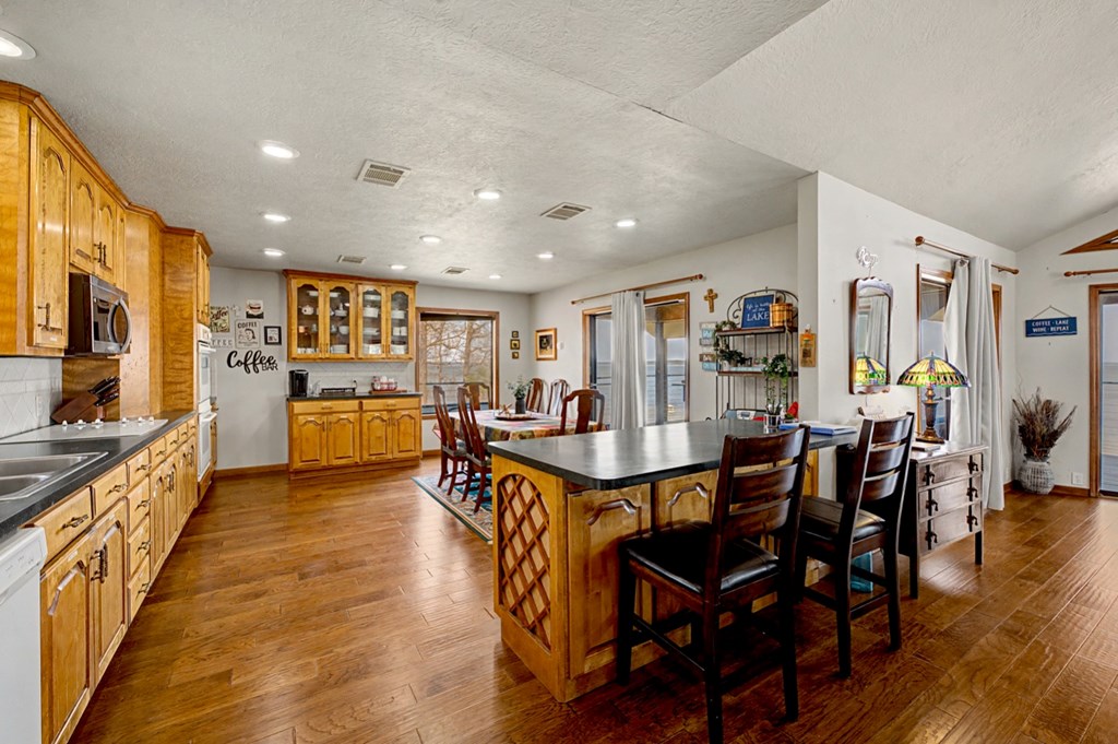 175 Rollingwood Drive Property Photo 13