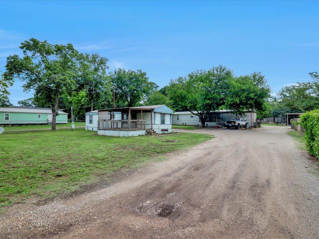 275/279 Cr 701 Property Photo 1