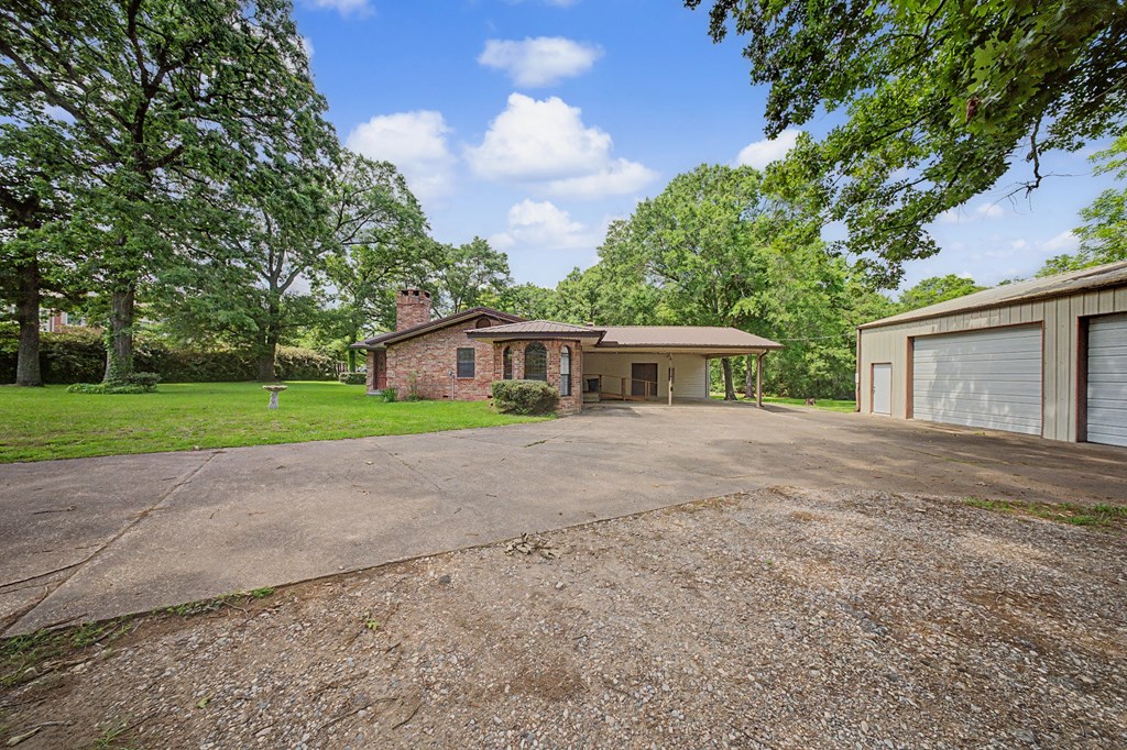 825 Mount Carmel Rd Property Photo 7
