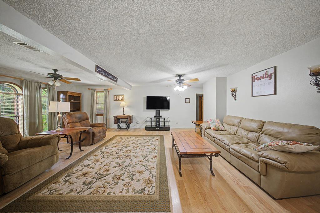 825 Mount Carmel Rd Property Photo 12