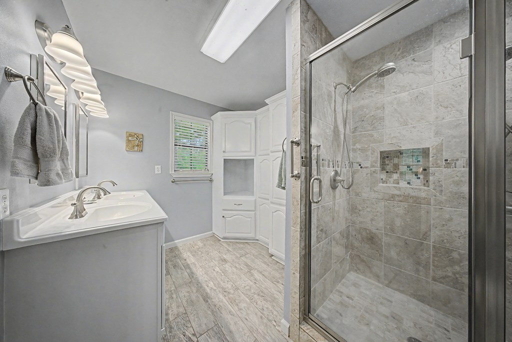 825 Mount Carmel Rd Property Photo 18