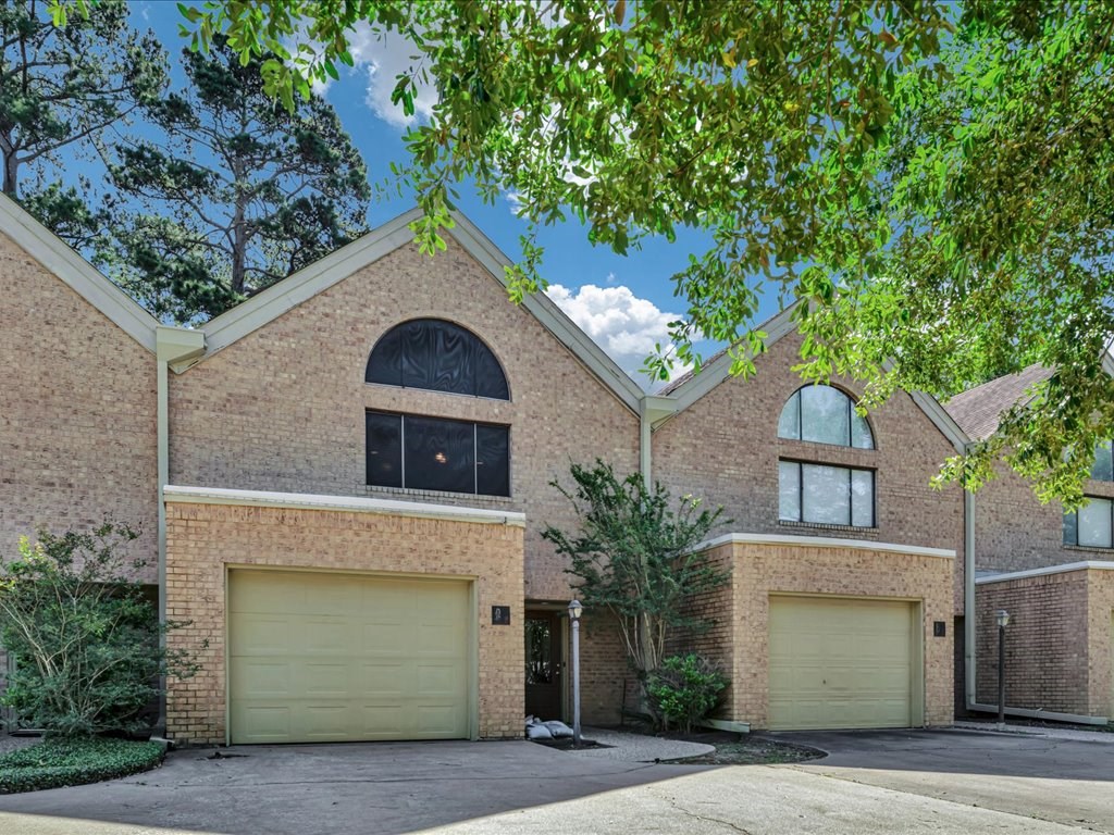 313 Winged Foot Drive Property Photo 3
