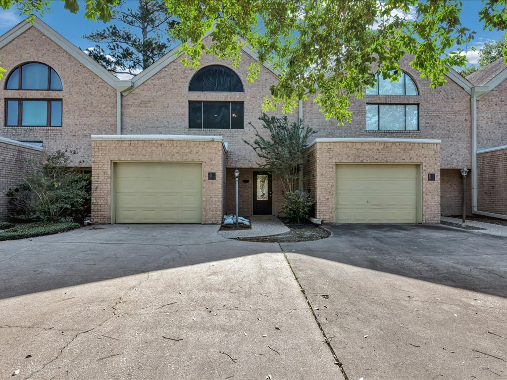 313 Winged Foot Drive Property Photo 5
