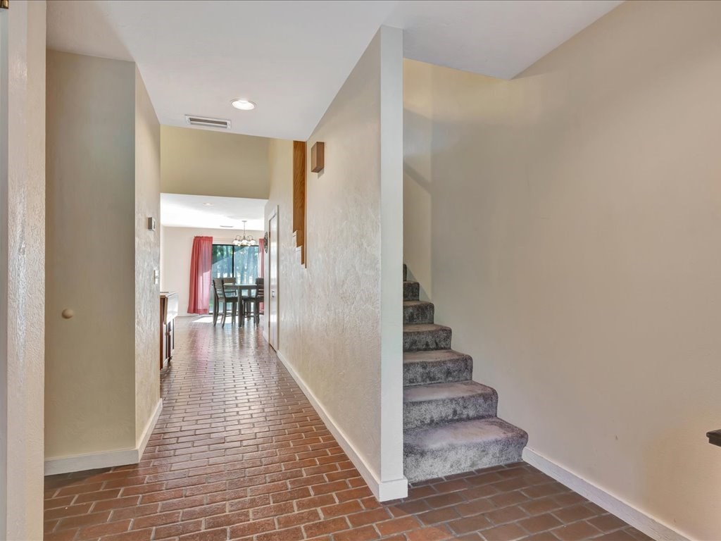 313 Winged Foot Drive Property Photo 9