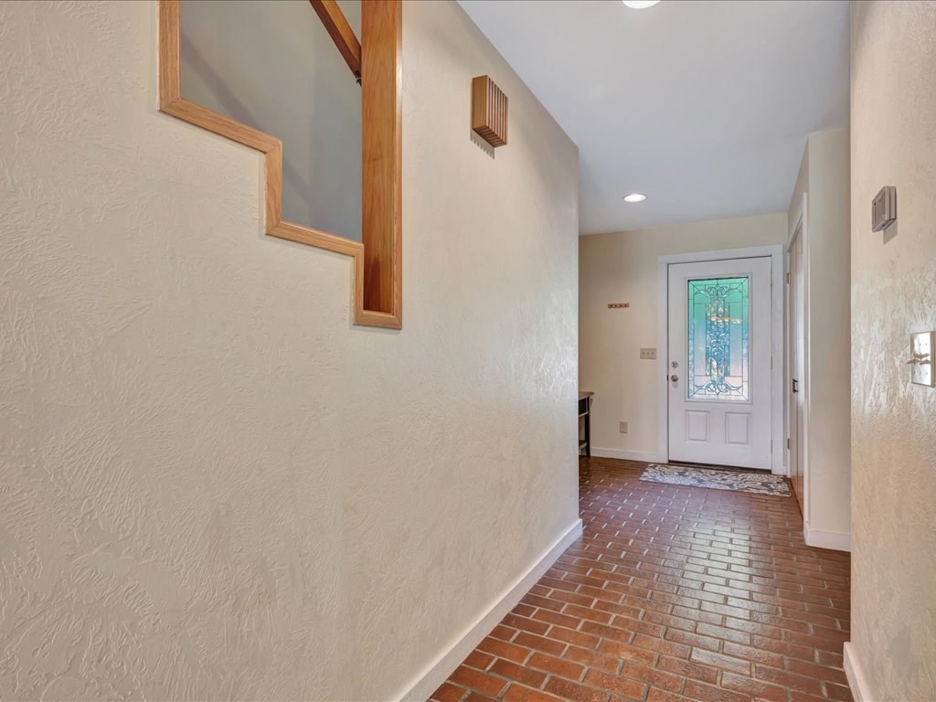 313 Winged Foot Drive Property Photo 10