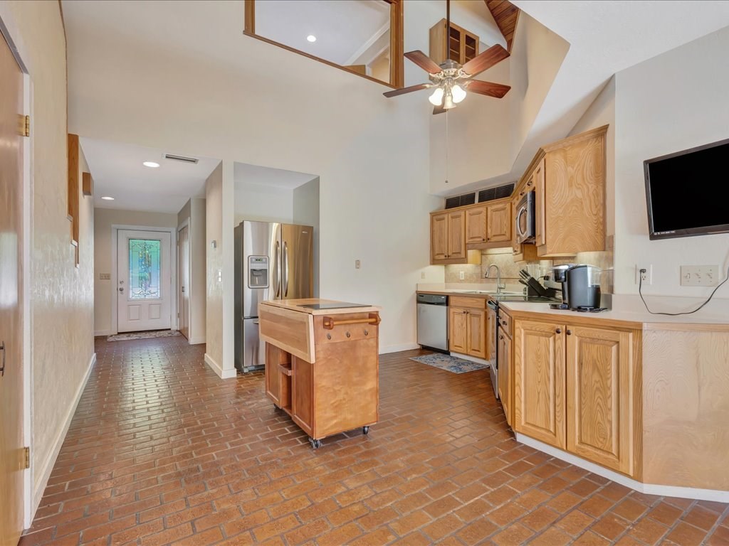 313 Winged Foot Drive Property Photo 14